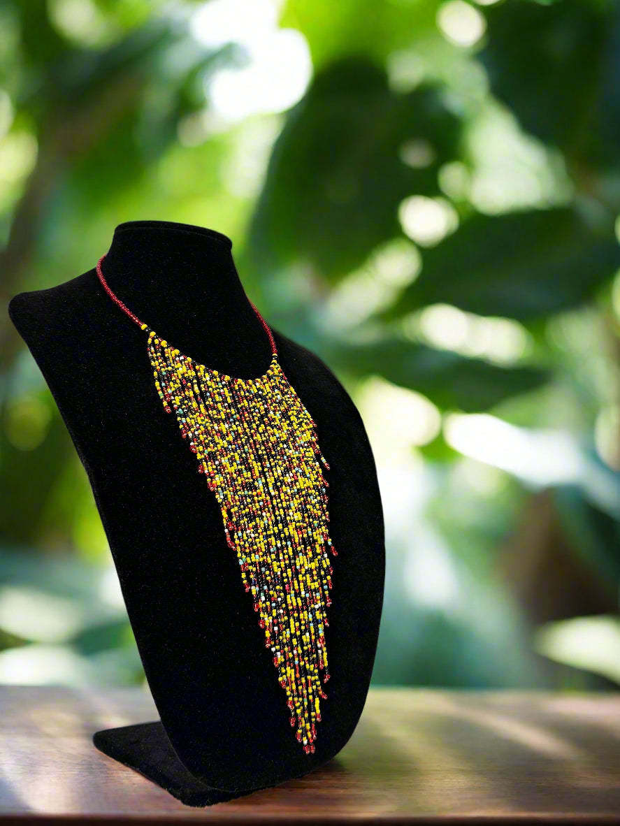 Mary Jade Boutique - Elegant beaded necklace