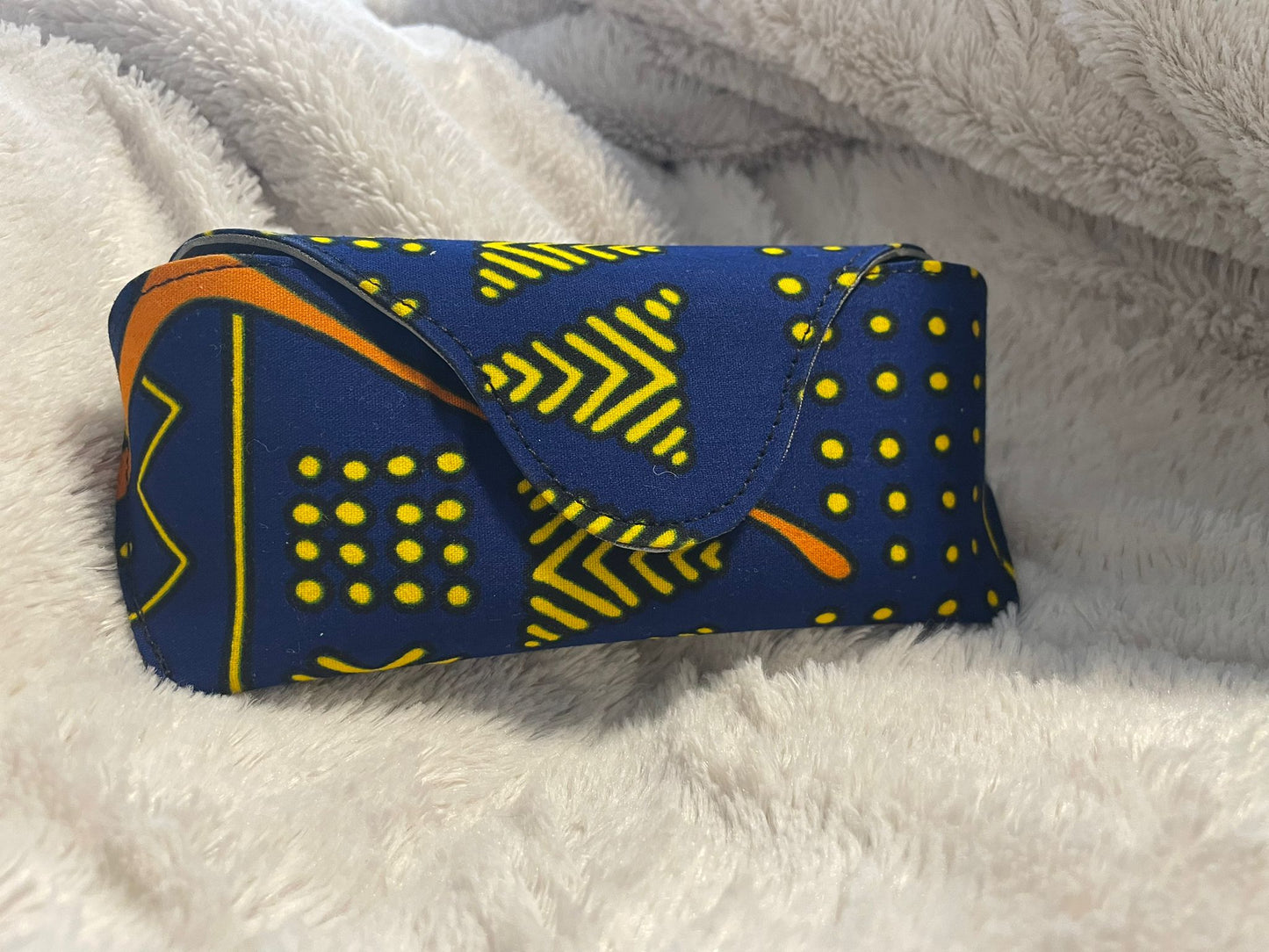 Handmade fabric glasses pouch / eyeglasses holder - étuis à lunettes
