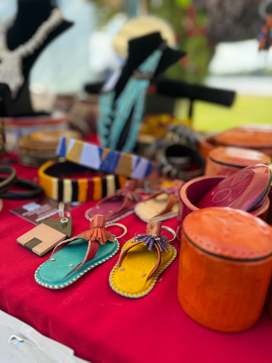 key holder - sandals