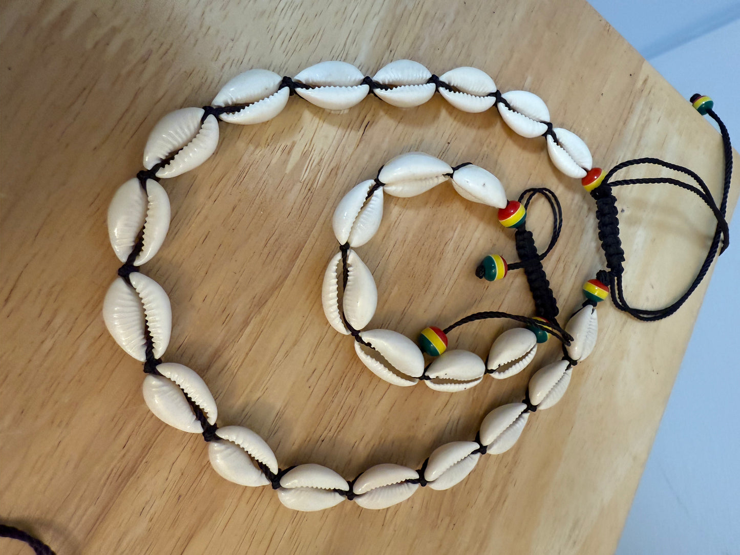 Mary Jade Boutique Cowries shell necklace only