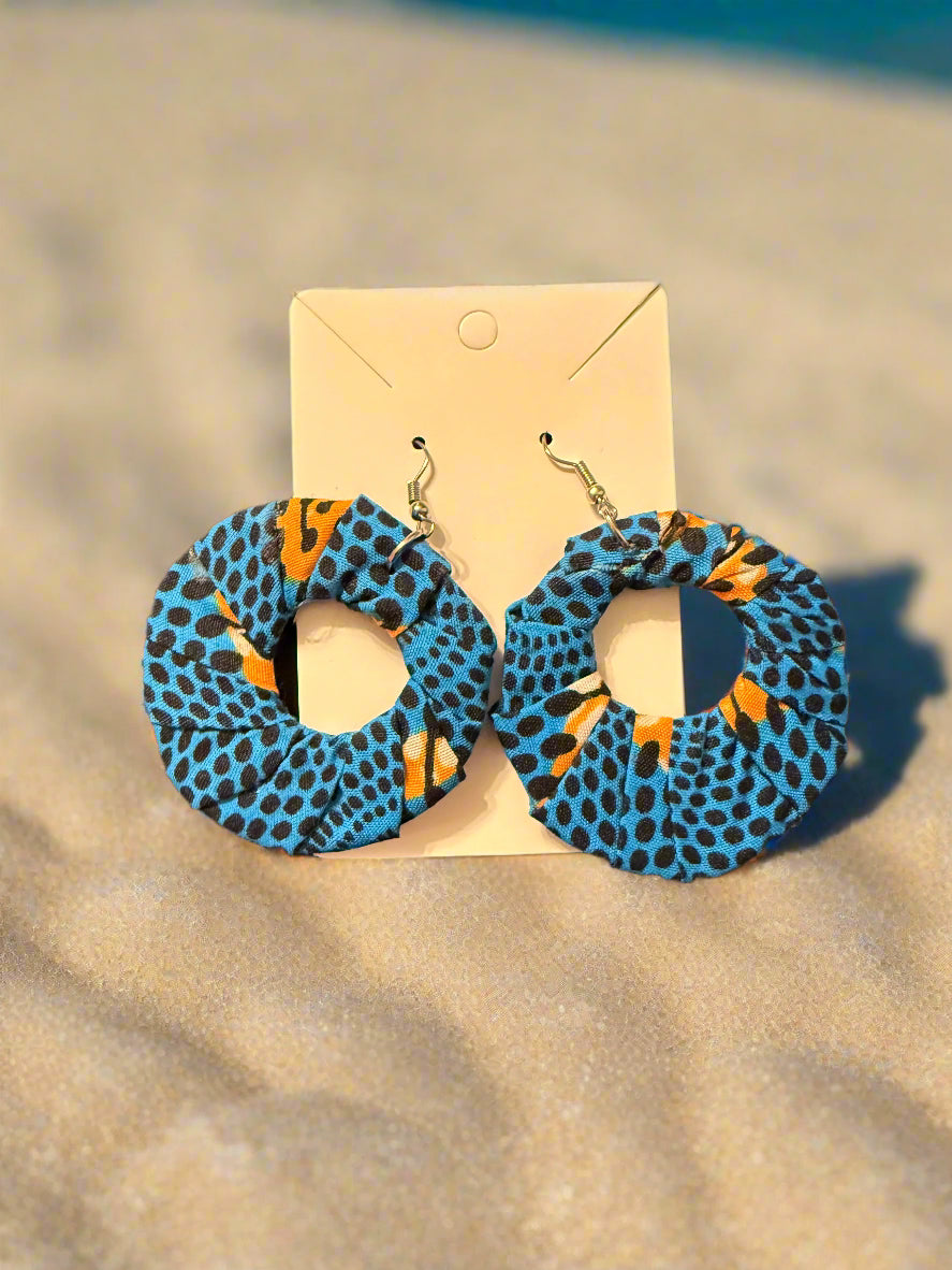 Mary Jade Boutique - Earrings loop