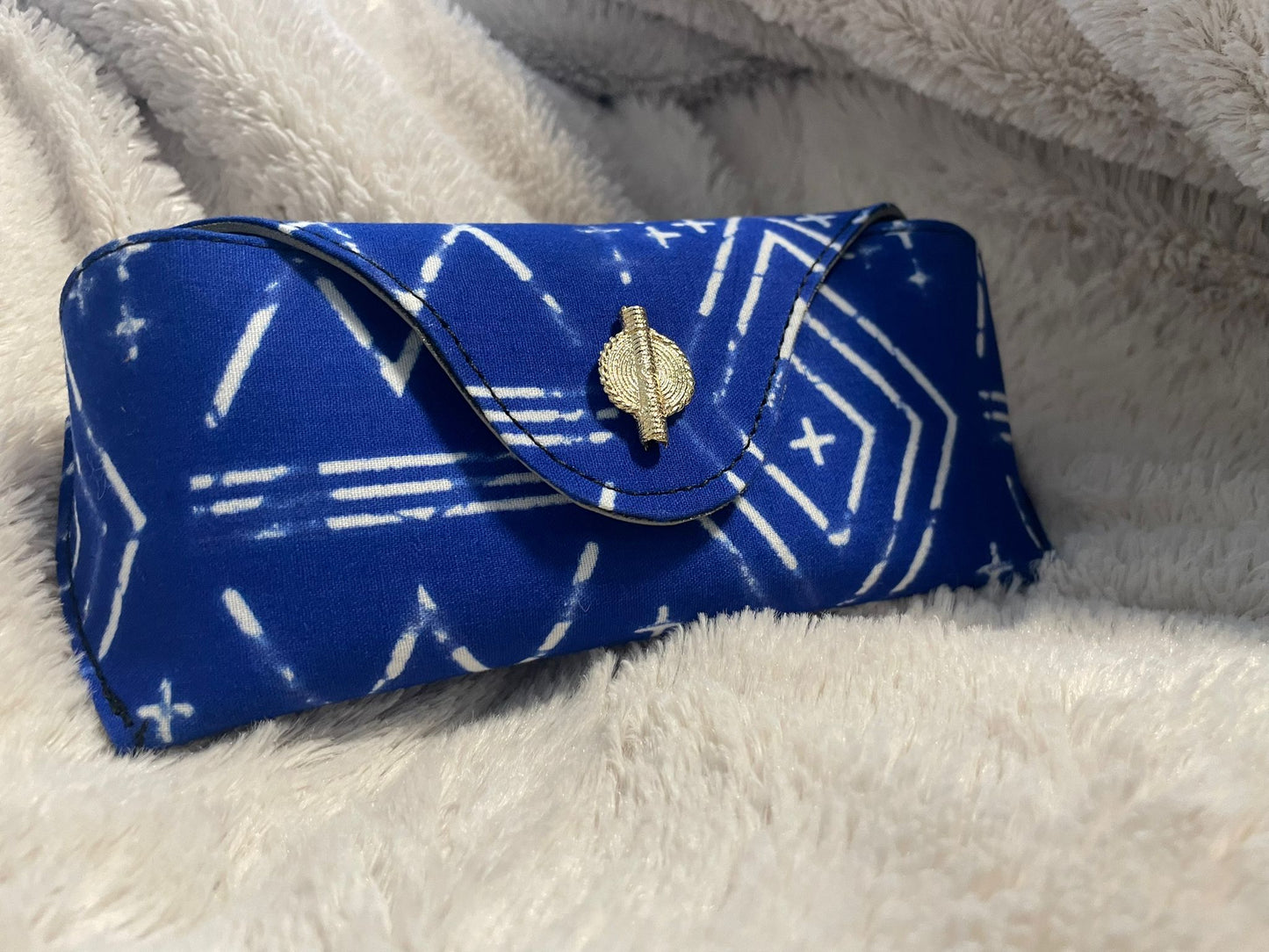Handmade fabric glasses pouch / eyeglasses holder - étuis à lunettes