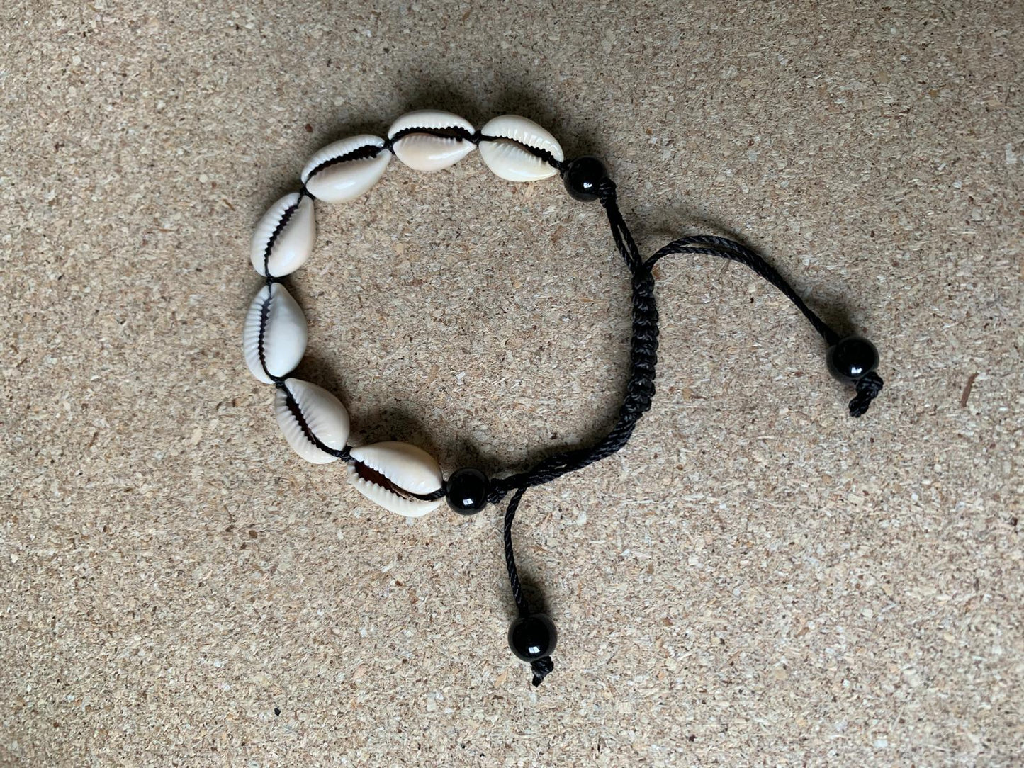 Cowries shell bracelet adjustable