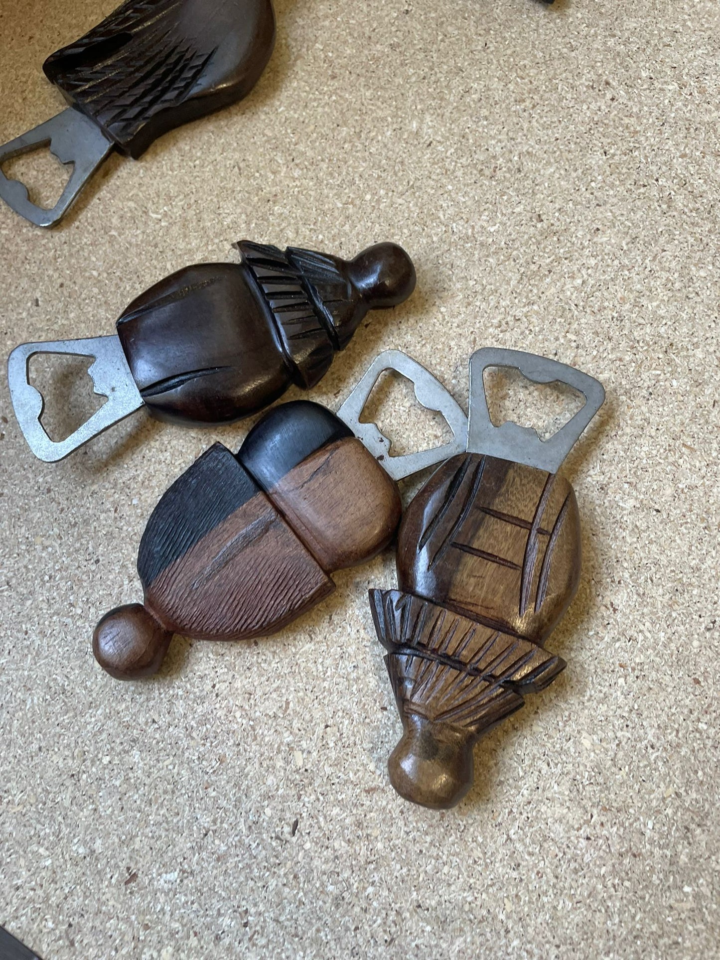 Ouvre-bouteille/ bottle opener
